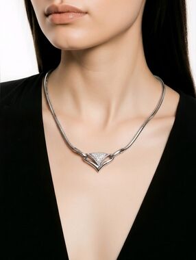 Crown Trifari Vintage Silver-tone Collarbone Necklace With Swarovski Crystals